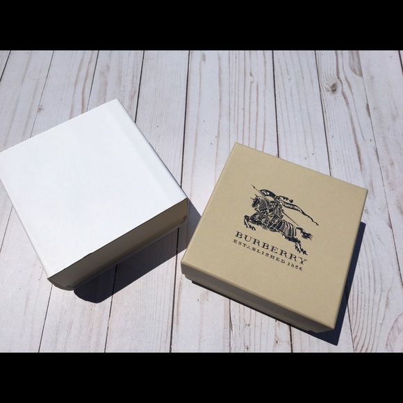 Burberry Nesting Box Set - Picture 2 of 2